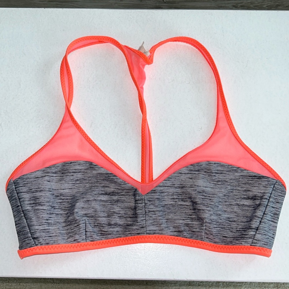 Lulu lemon sports bra